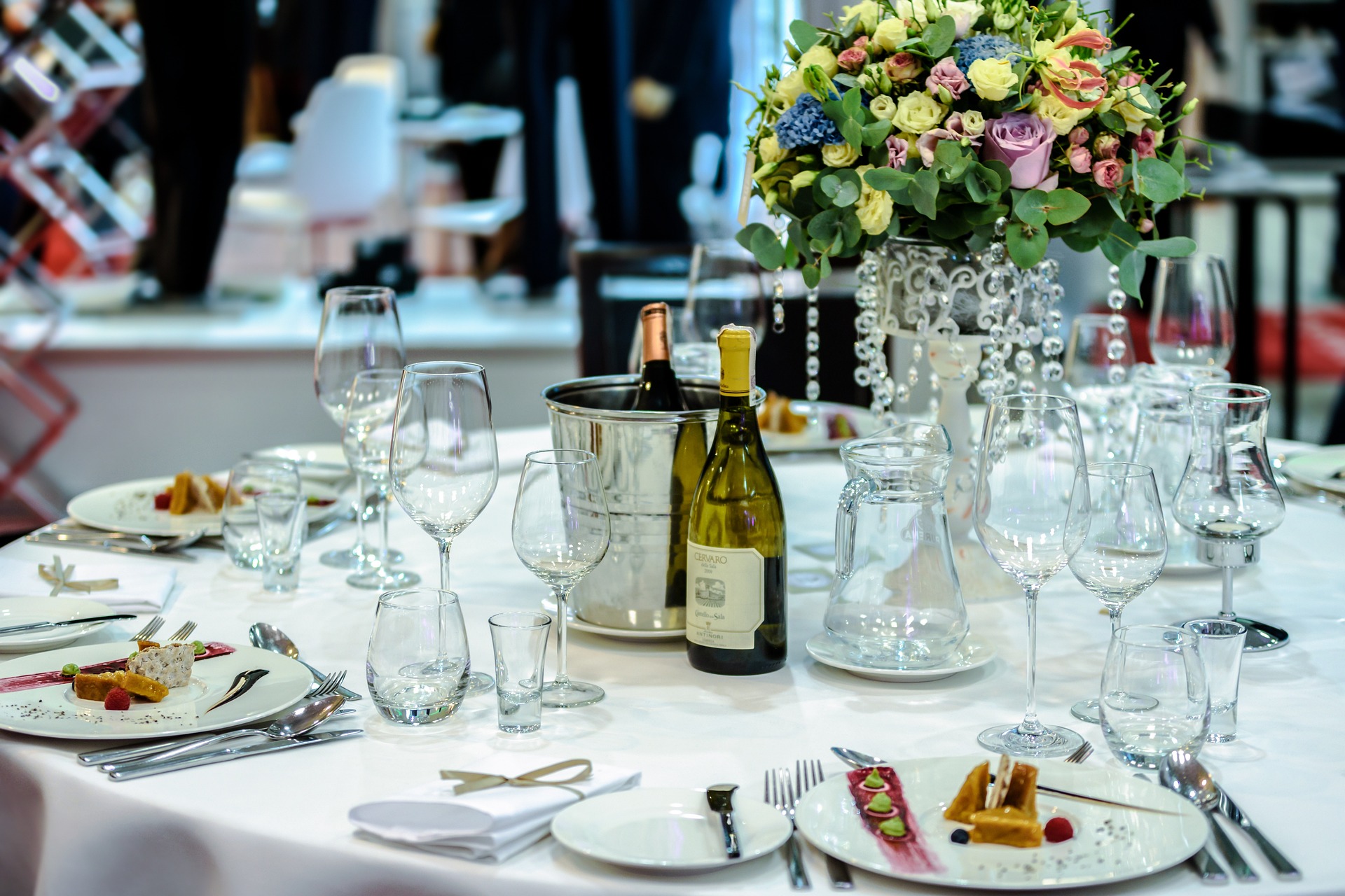 Profesjonalny catering weselny - wspomnienia o wspaniałym weselu na lata.